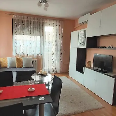 Mia's Apartment, Stylish One-bedroom Apartmán *