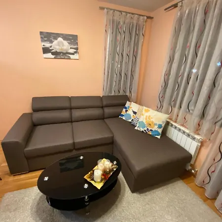 Mia's Apartment, Stylish One-bedroom