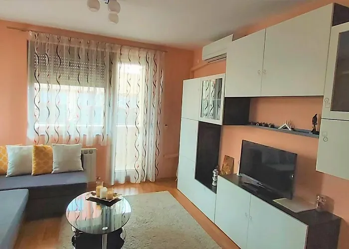 Mia's Apartment, Stylish One-bedroom * София
